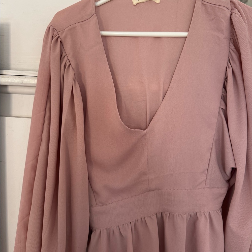 Chic Mauve V-Neck Blouse
